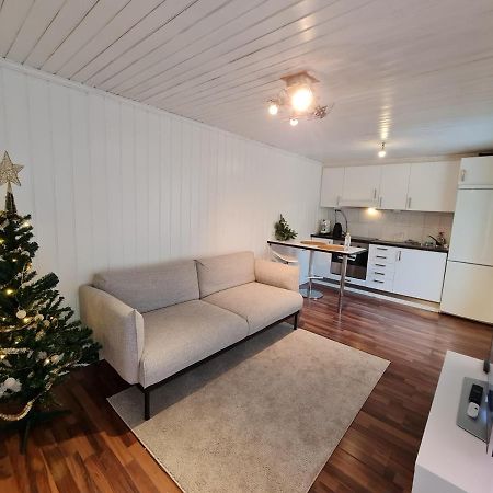 Cozy Apartment In The City Center Of Stroemstad Stromstad Exterior photo