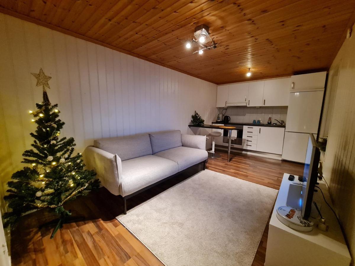 Cozy Apartment In The City Center Of Stroemstad Stromstad Exterior photo